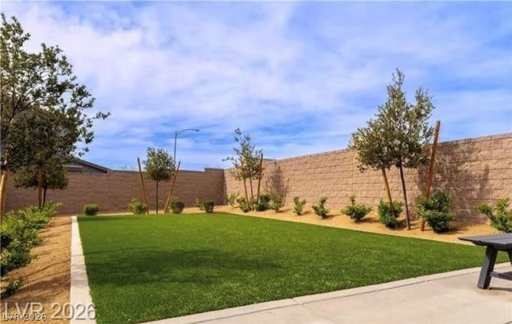 1160 Volcanic Garden, Las Vegas, NV 89183