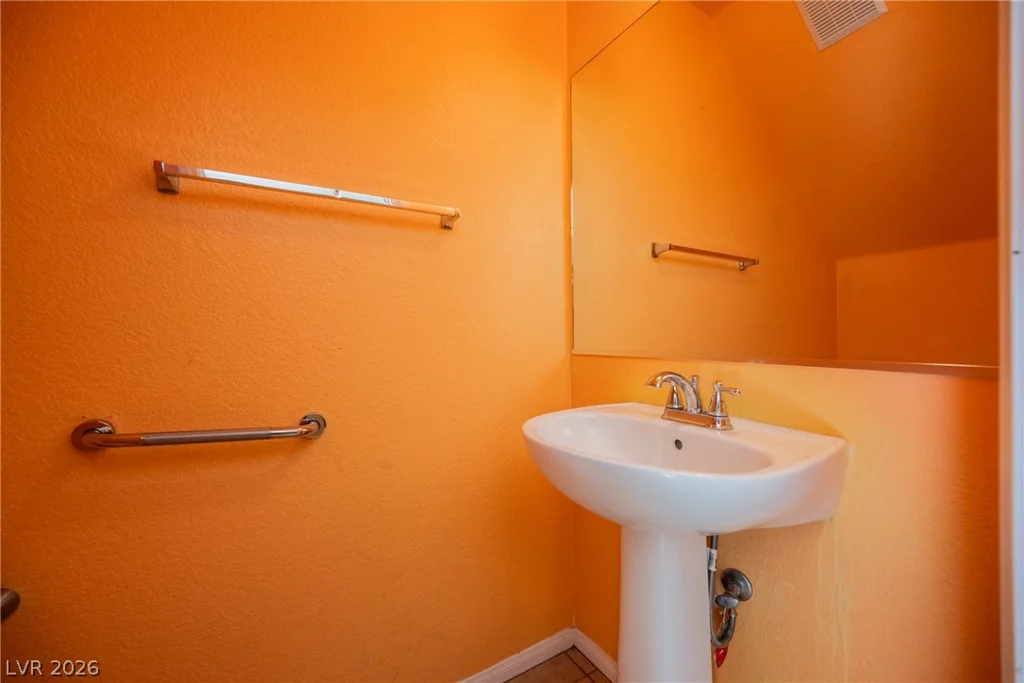 9525 Michelle Falls, Las Vegas, NV 89149