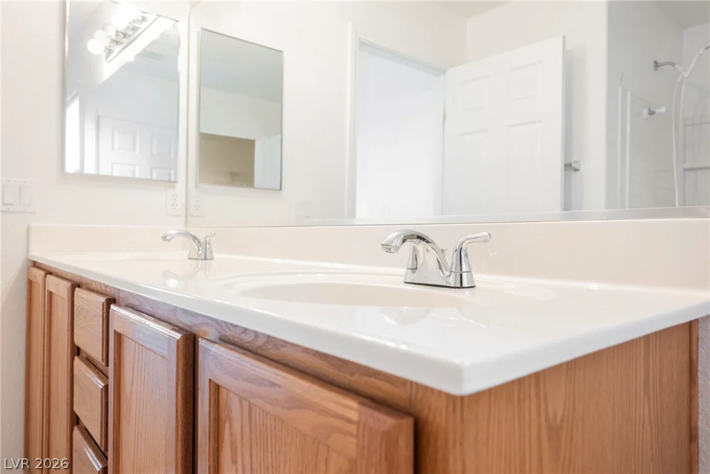 9525 Michelle Falls, Las Vegas, NV 89149