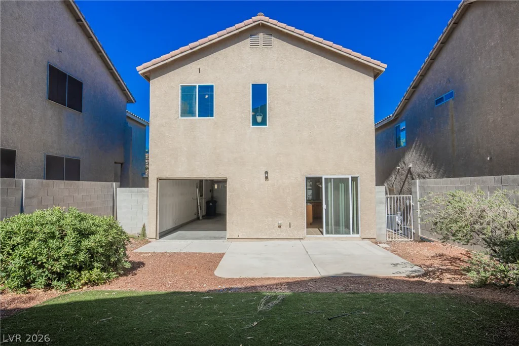 9525 Michelle Falls, Las Vegas, NV 89149