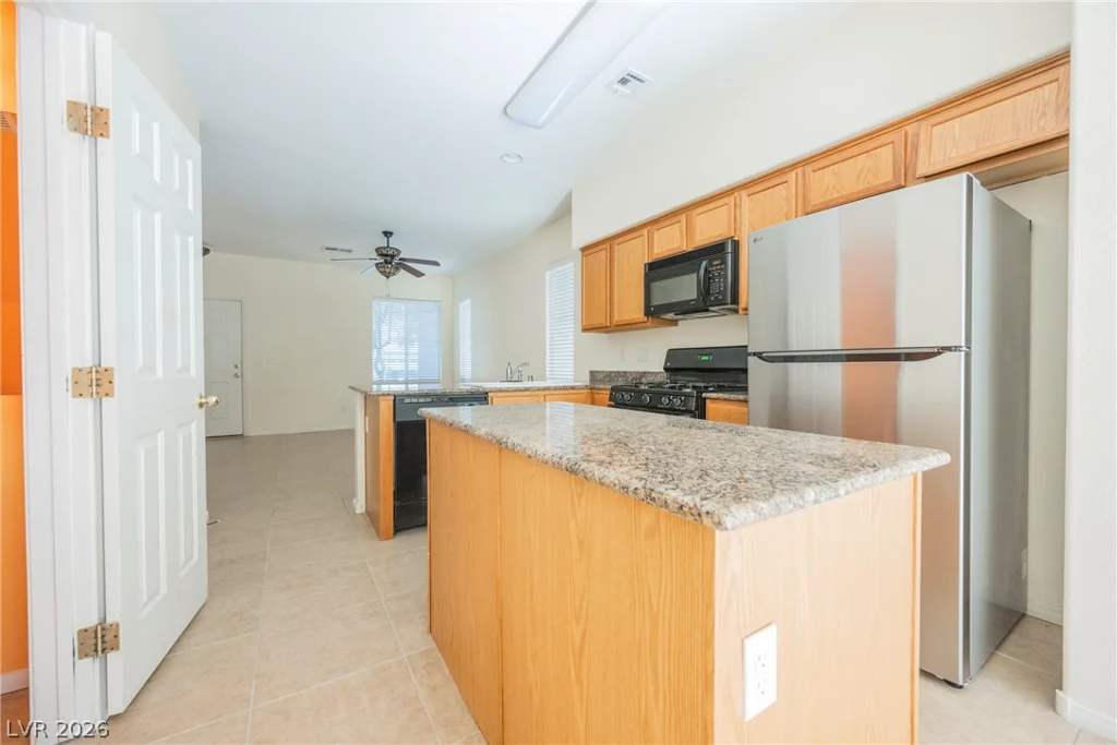 9525 Michelle Falls, Las Vegas, NV 89149