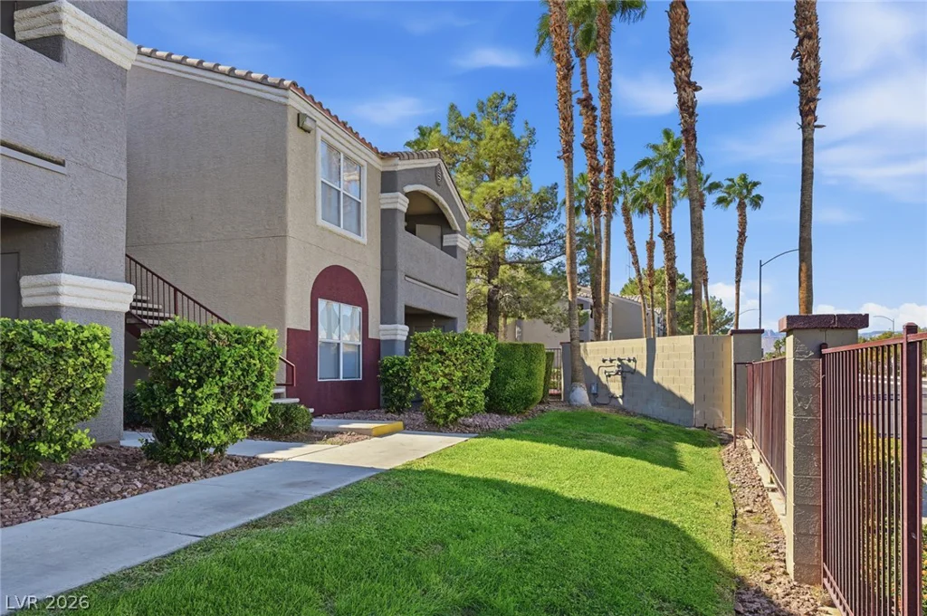 5055 Hacienda, Las Vegas, NV 89118