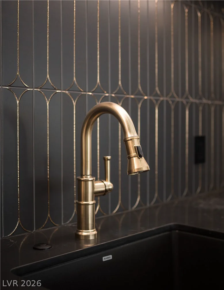 38 Skybird, Las Vegas, NV 89135
