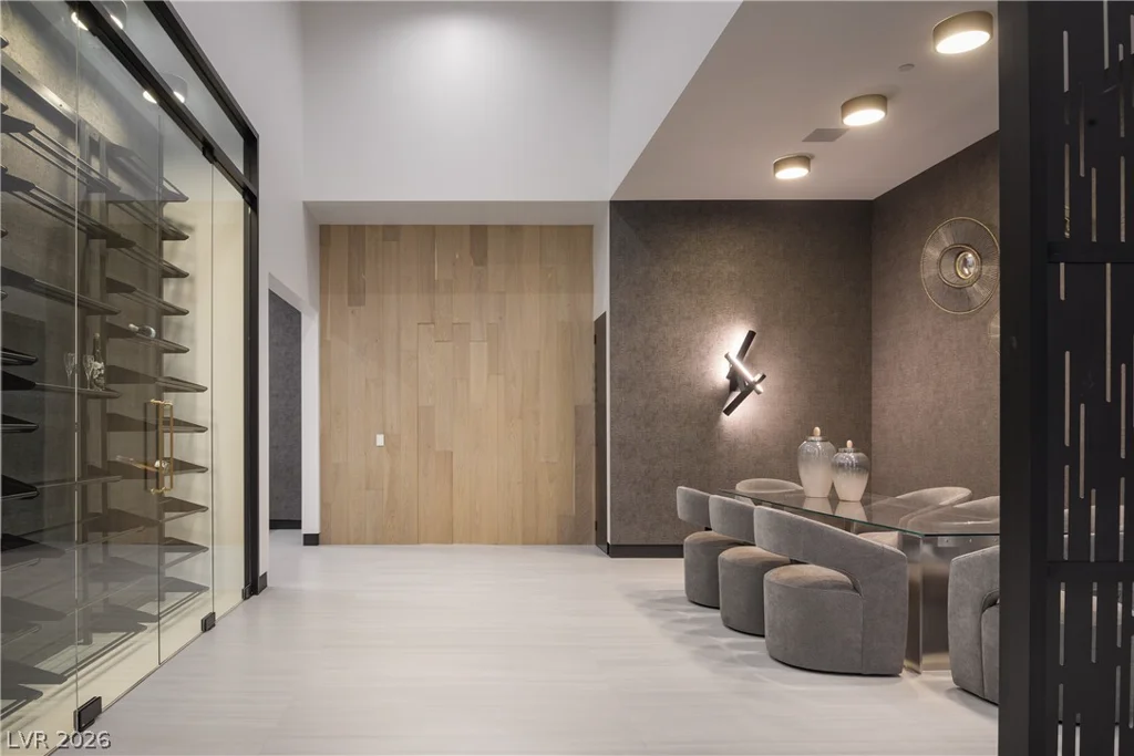 38 Skybird, Las Vegas, NV 89135