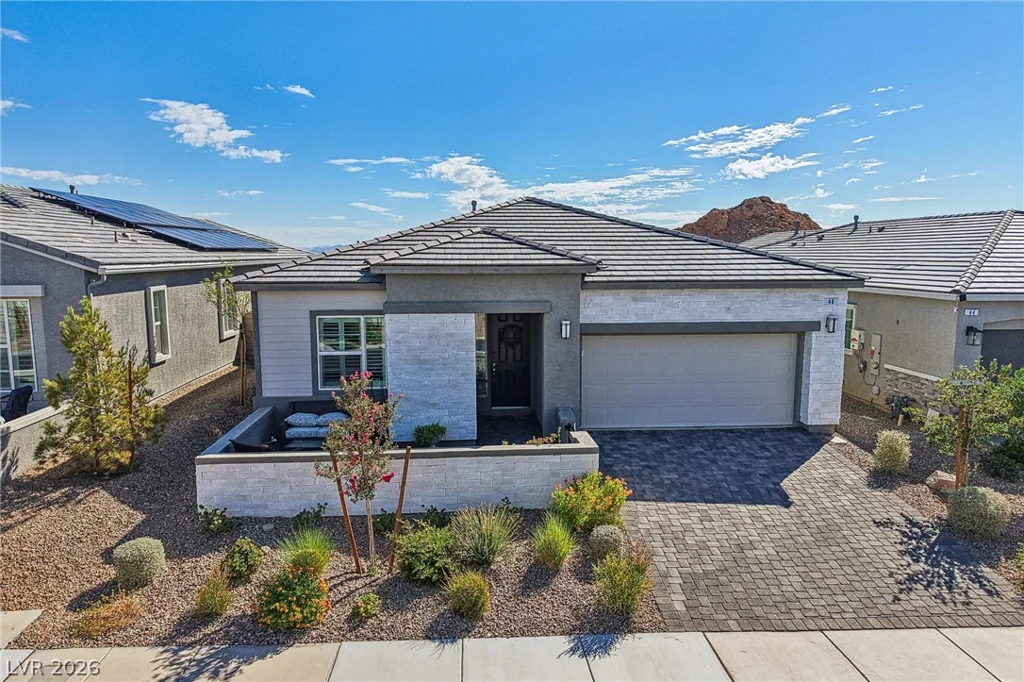 48 Tatahatso Point, Henderson, NV 89011