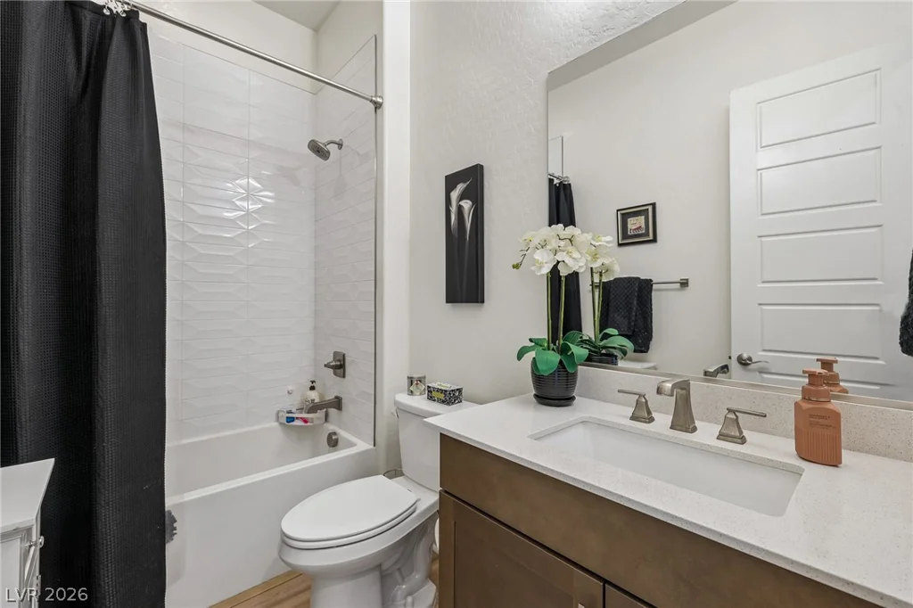 48 Tatahatso Point, Henderson, NV 89011