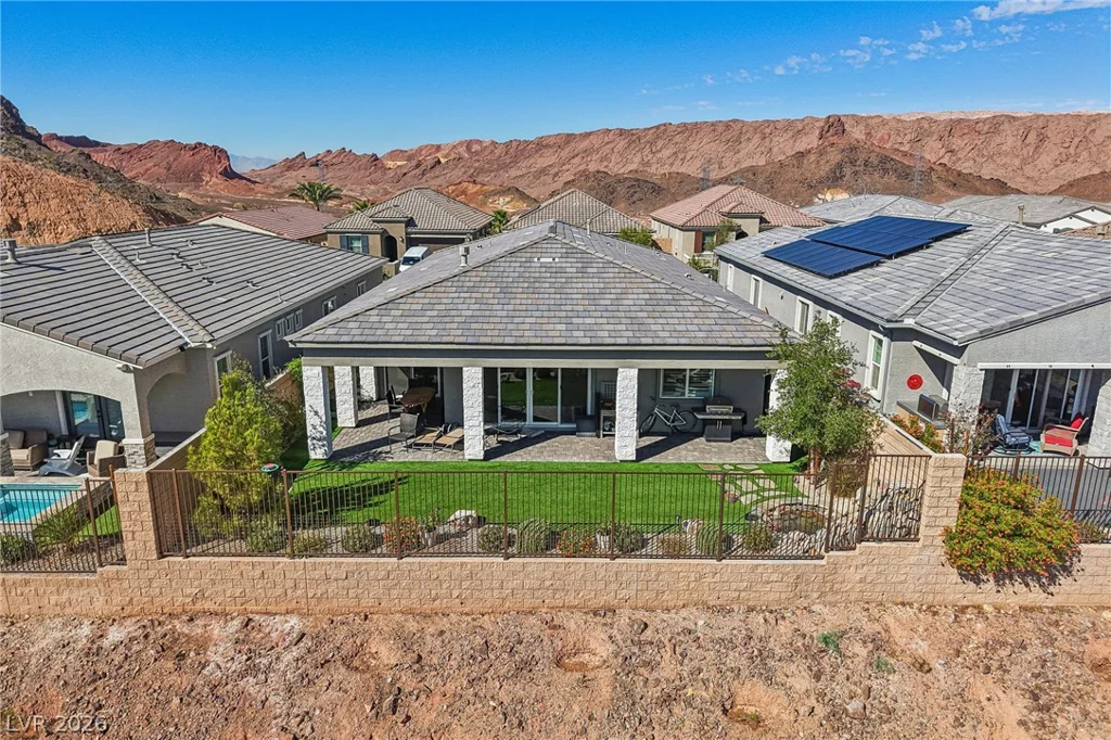 48 Tatahatso Point, Henderson, NV 89011