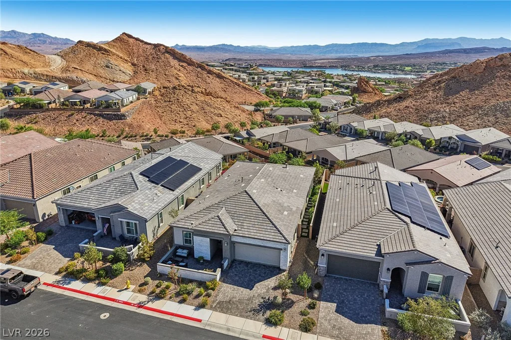 48 Tatahatso Point, Henderson, NV 89011