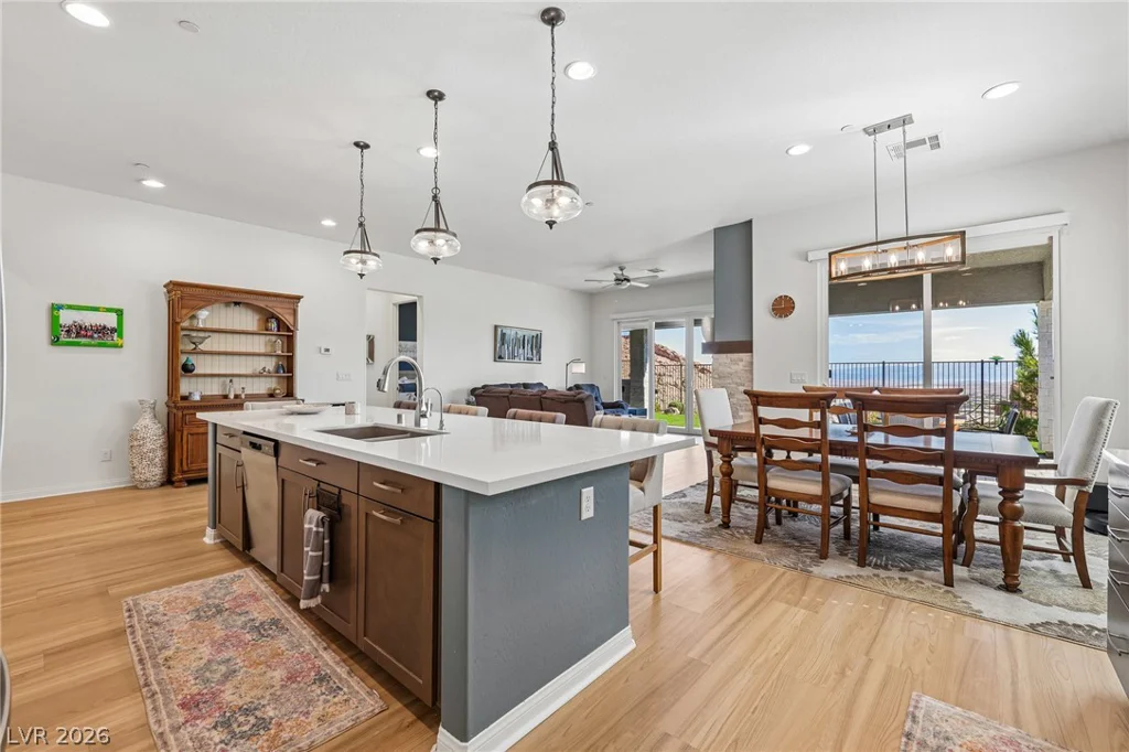 48 Tatahatso Point, Henderson, NV 89011