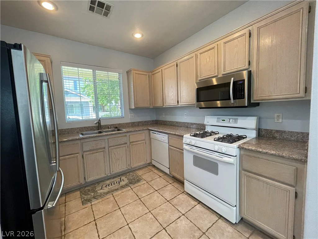 10418 Cherry Brook, Las Vegas, NV 89183