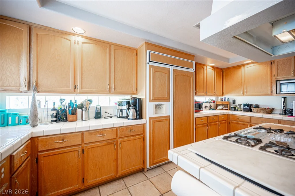 8225 Hidden Crossing, Las Vegas, NV 89129