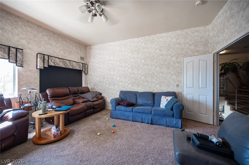 8225 Hidden Crossing, Las Vegas, NV 89129