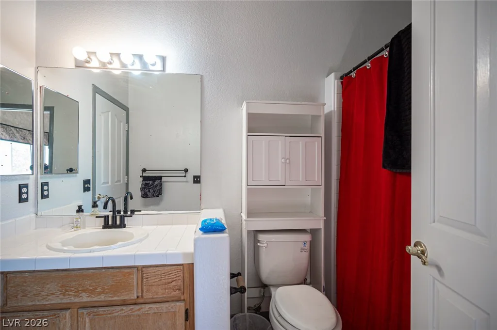 8225 Hidden Crossing, Las Vegas, NV 89129