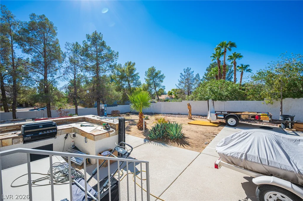 8225 Hidden Crossing, Las Vegas, NV 89129