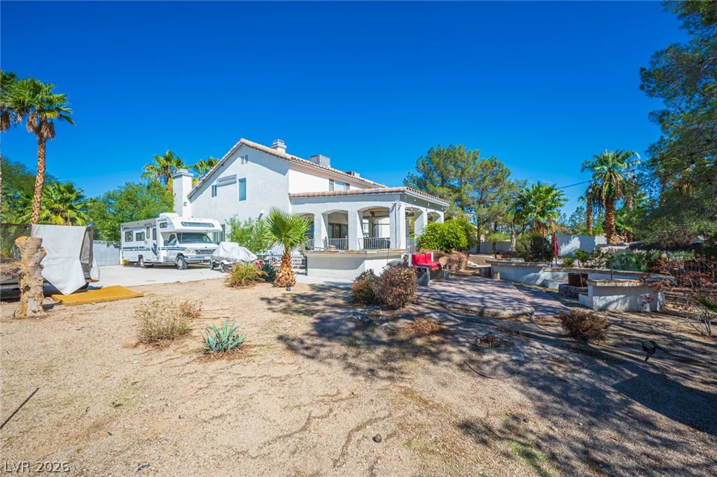 8225 Hidden Crossing, Las Vegas, NV 89129