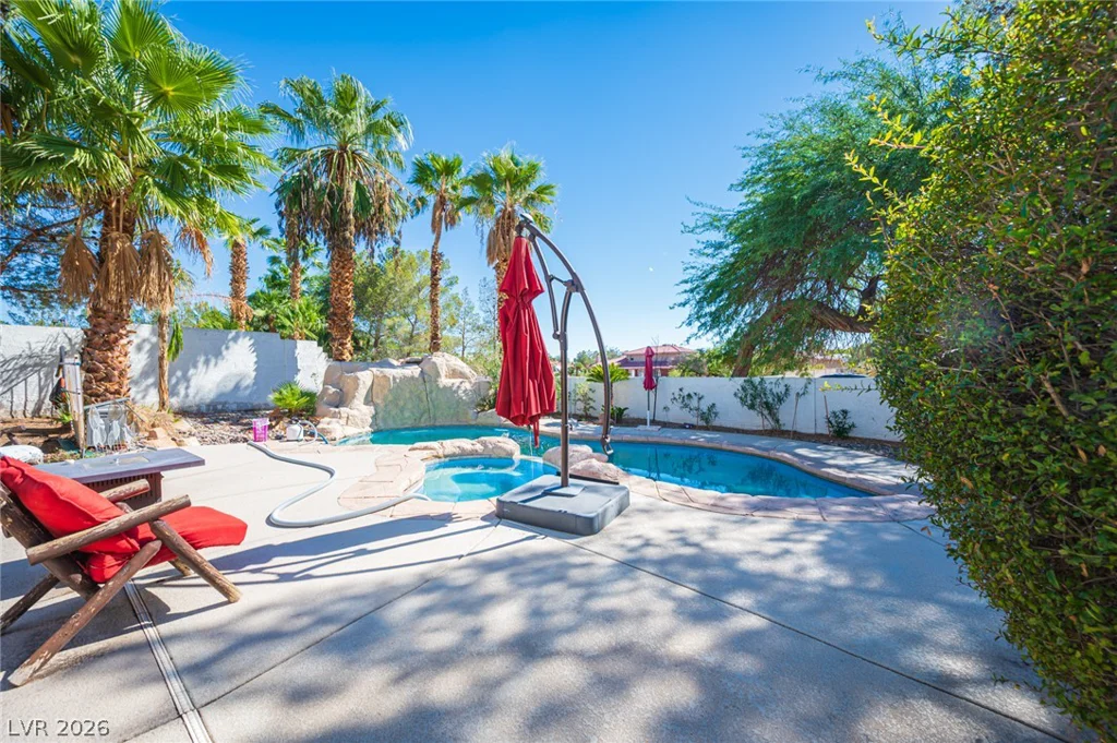 8225 Hidden Crossing, Las Vegas, NV 89129