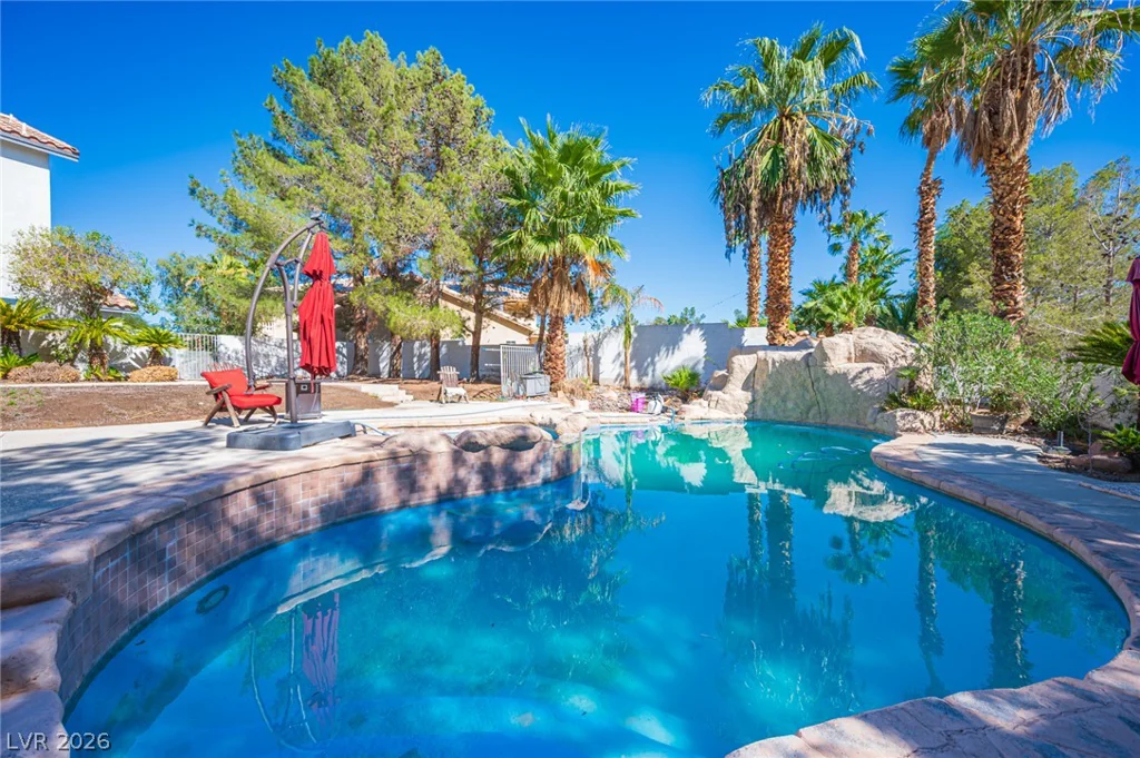 8225 Hidden Crossing, Las Vegas, NV 89129