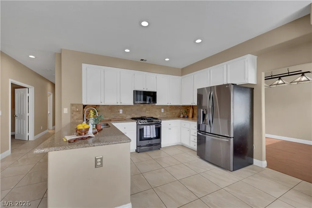 9229 Valador, Las Vegas, NV 89129