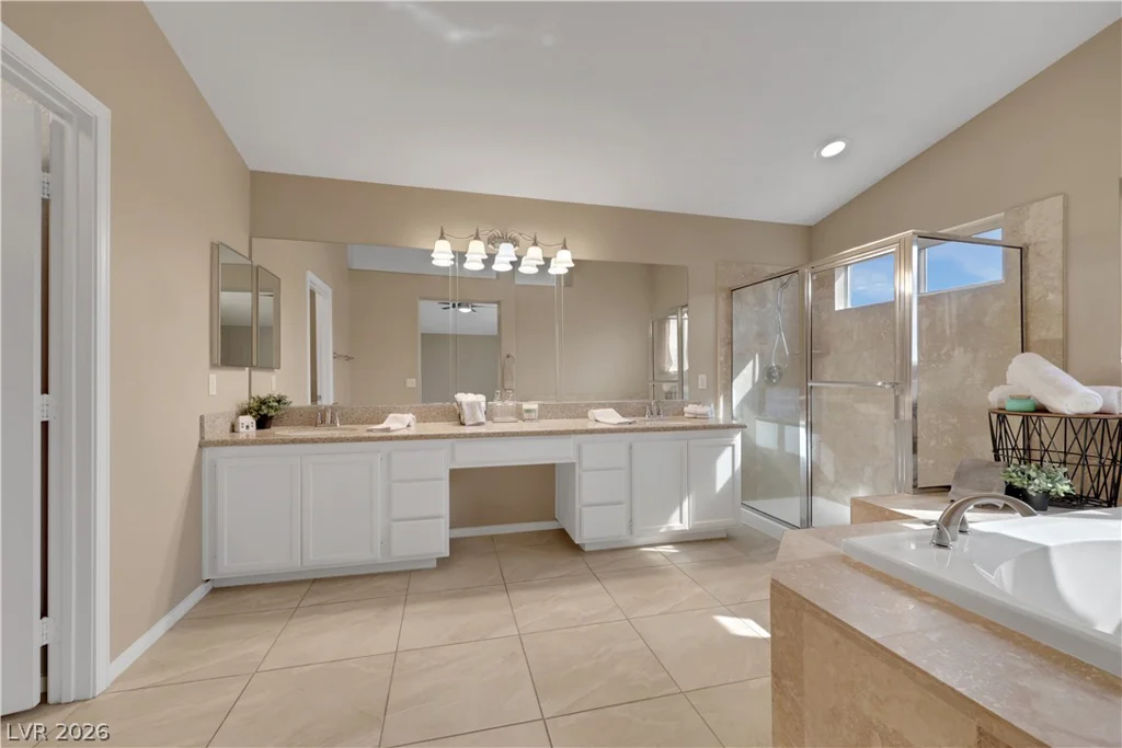 9229 Valador, Las Vegas, NV 89129