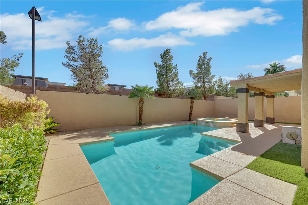 9229 Valador, Las Vegas, NV 89129