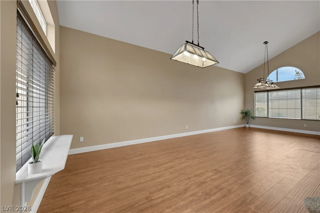 9229 Valador, Las Vegas, NV 89129
