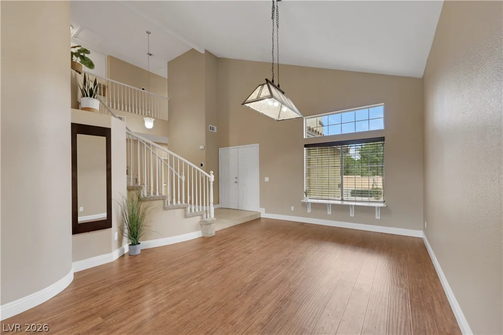 9229 Valador, Las Vegas, NV 89129