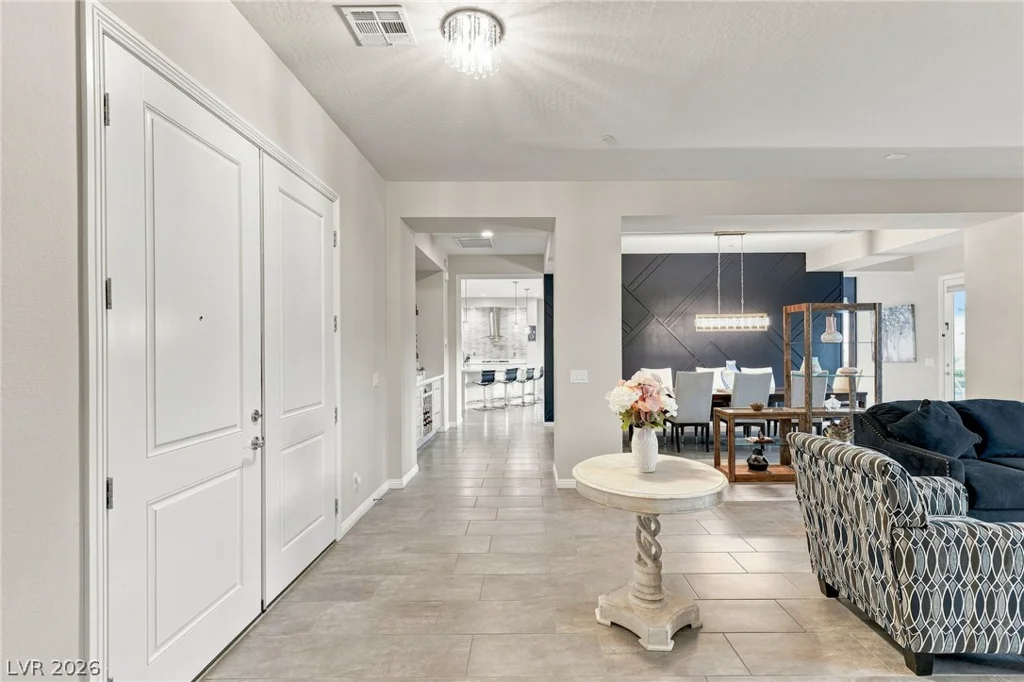 6125 Pebble Glen, Las Vegas, NV 89149