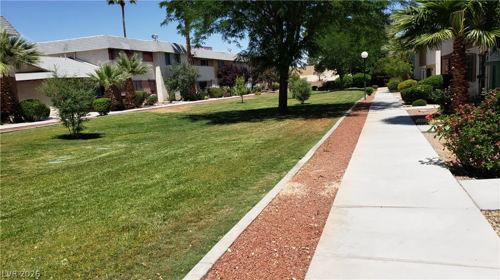 146 Greenbriar Townhouse, Las Vegas, NV 89121