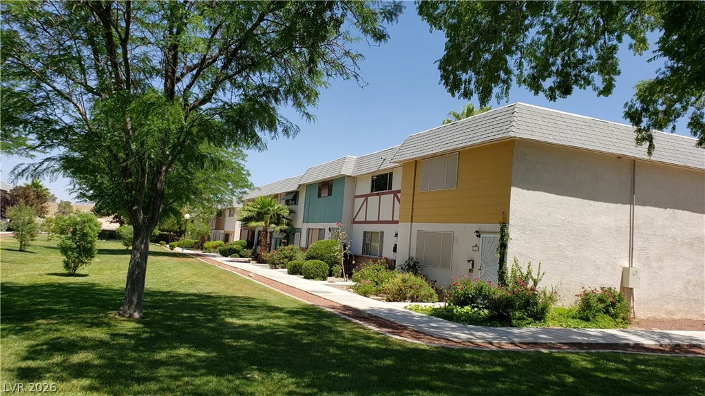 146 Greenbriar Townhouse, Las Vegas, NV 89121
