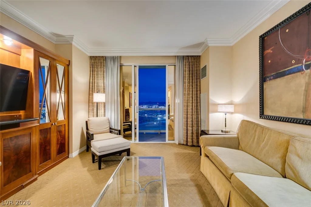 145 HARMON, Las Vegas, NV 89109