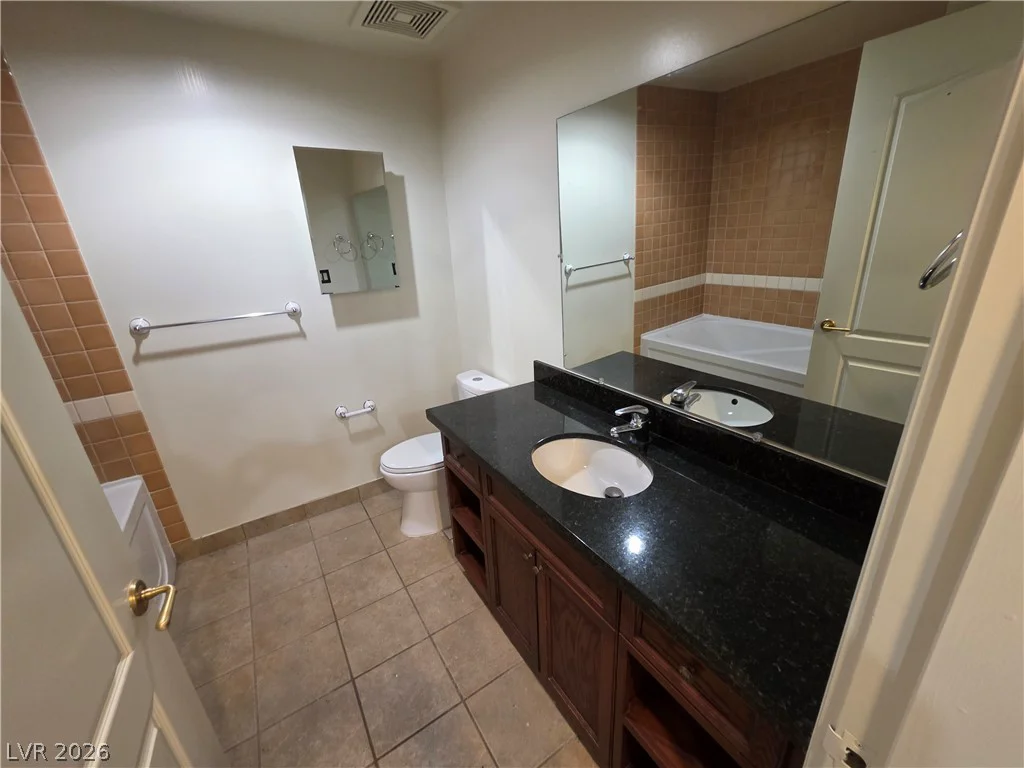 30 Strada Di Villaggio, Henderson, NV 89011
