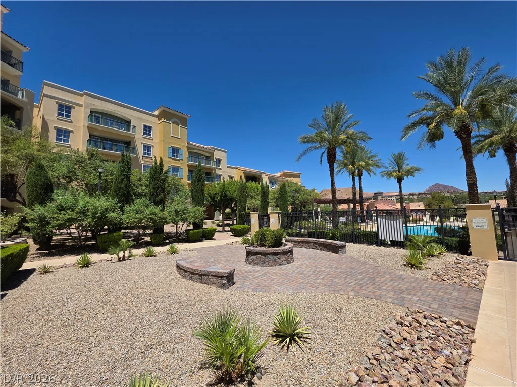 30 Strada Di Villaggio, Henderson, NV 89011