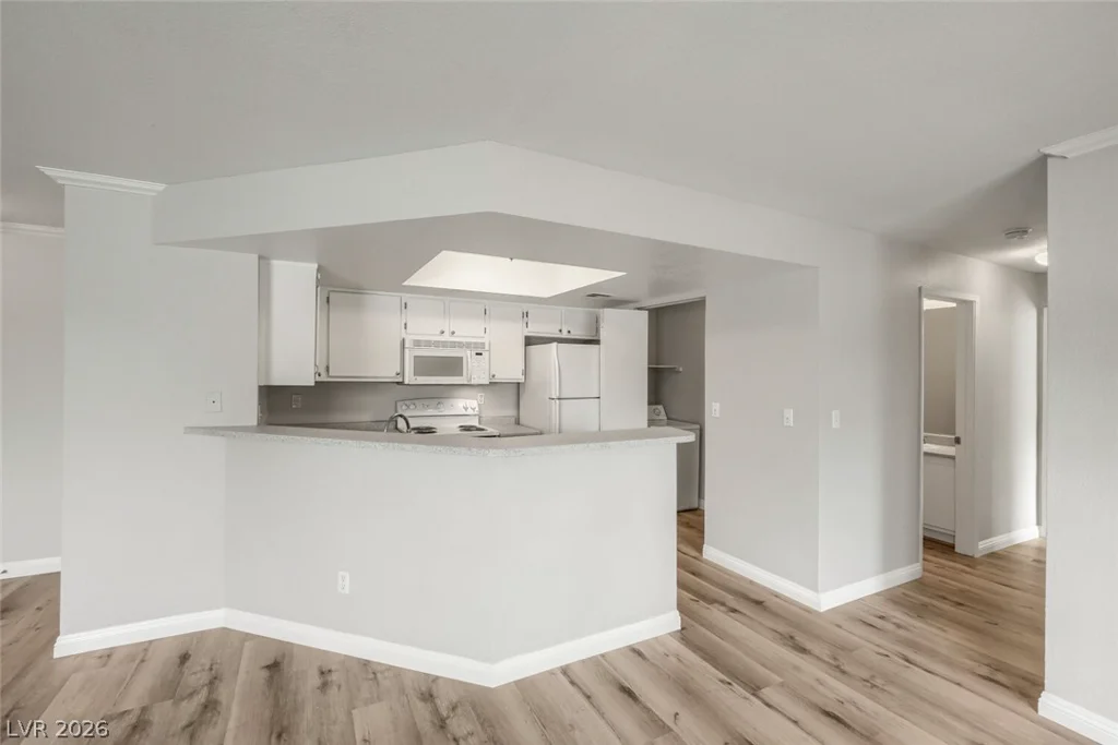 8600 CHARLESTON BL, Las Vegas, NV 89145