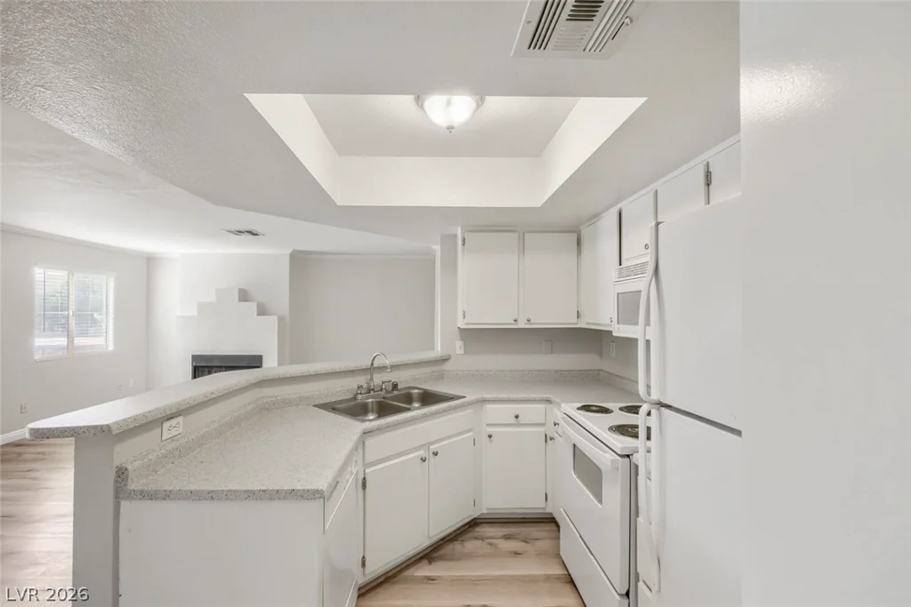 8600 CHARLESTON BL, Las Vegas, NV 89145