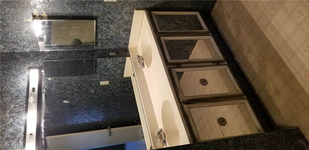 3995 Visby, Las Vegas, NV 89119