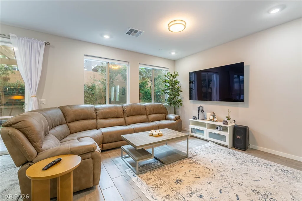 10661 Enridge, Las Vegas, NV 89166