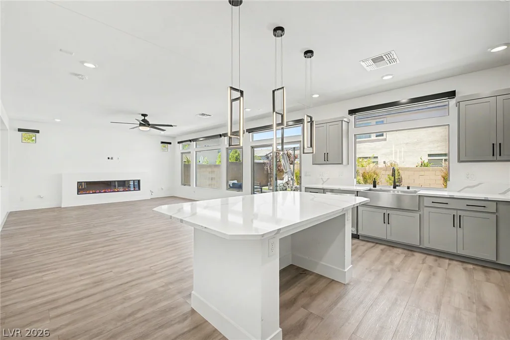 7094 Bold Rock, Las Vegas, NV 89113