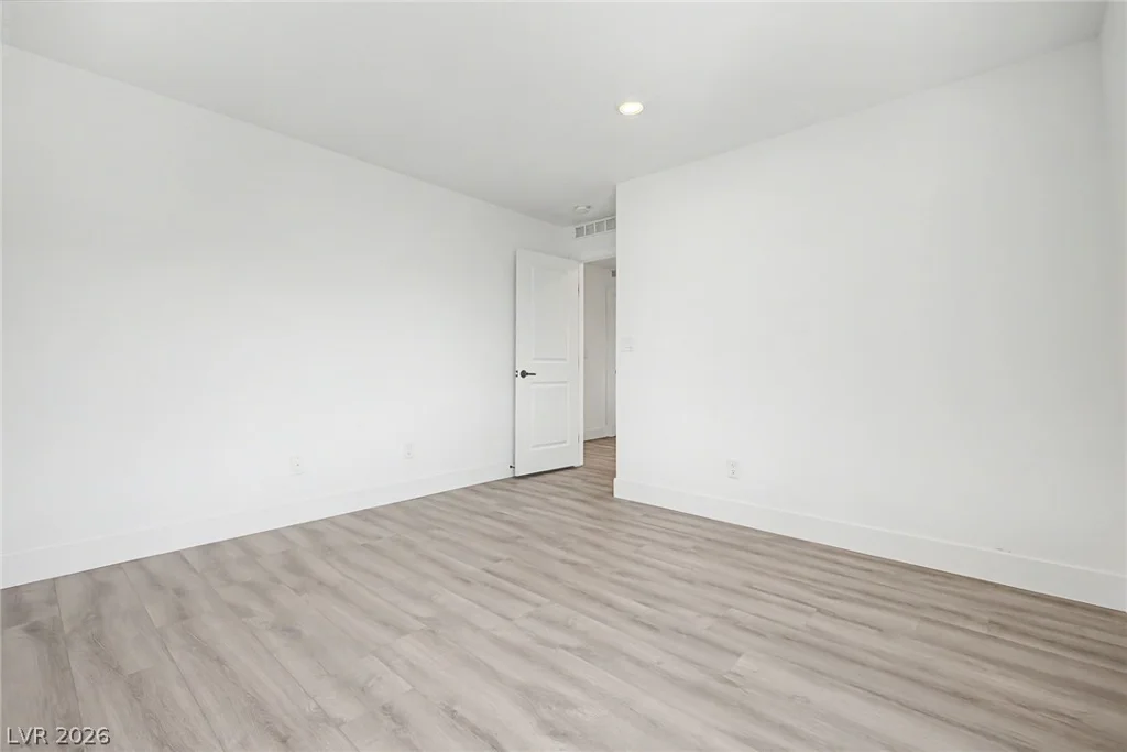 7094 Bold Rock, Las Vegas, NV 89113