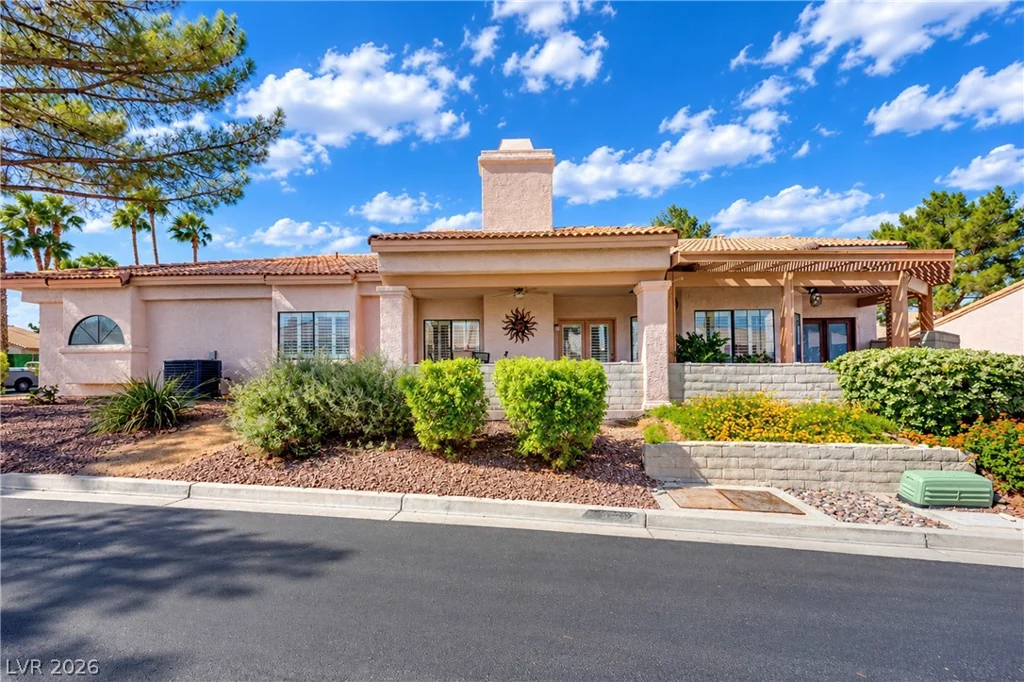 571 Cervantes, Henderson, NV 89014
