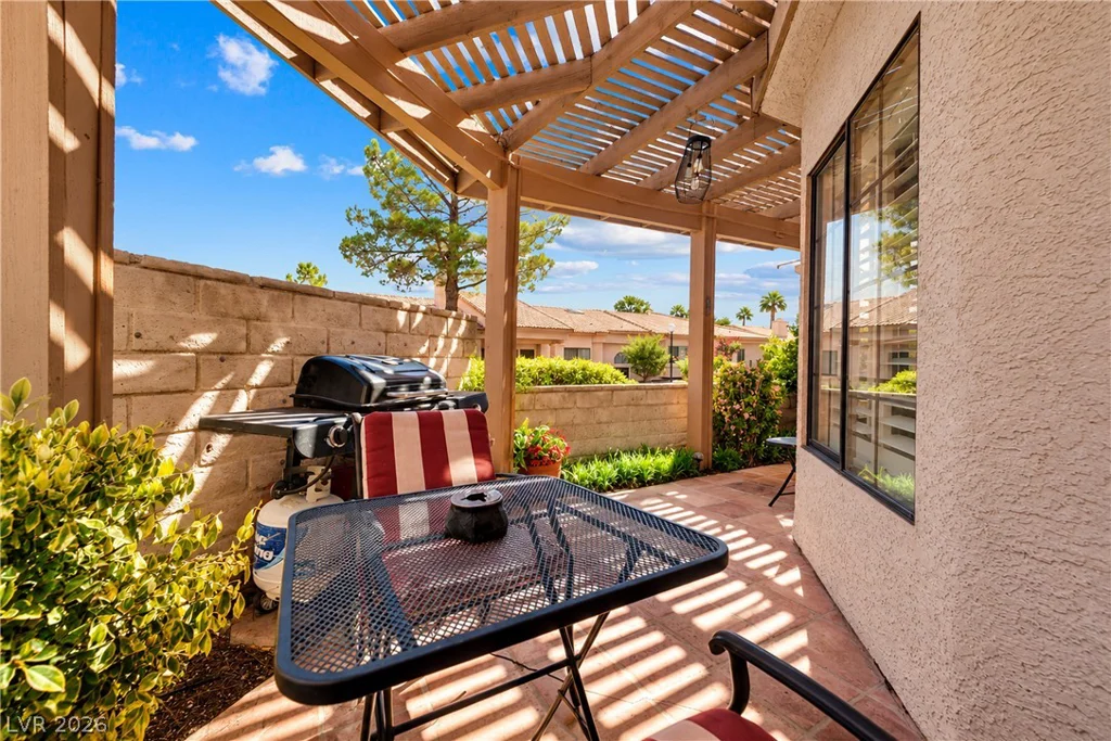571 Cervantes, Henderson, NV 89014