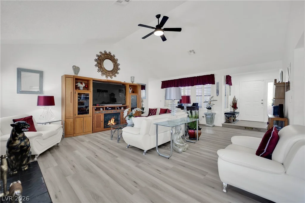 571 Cervantes, Henderson, NV 89014