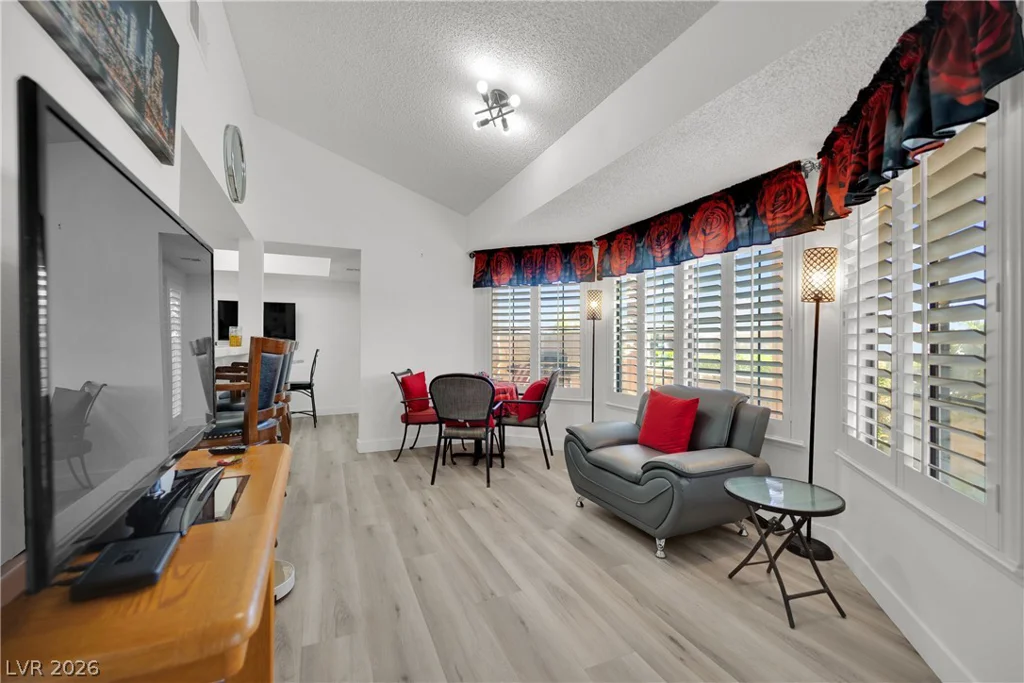 571 Cervantes, Henderson, NV 89014