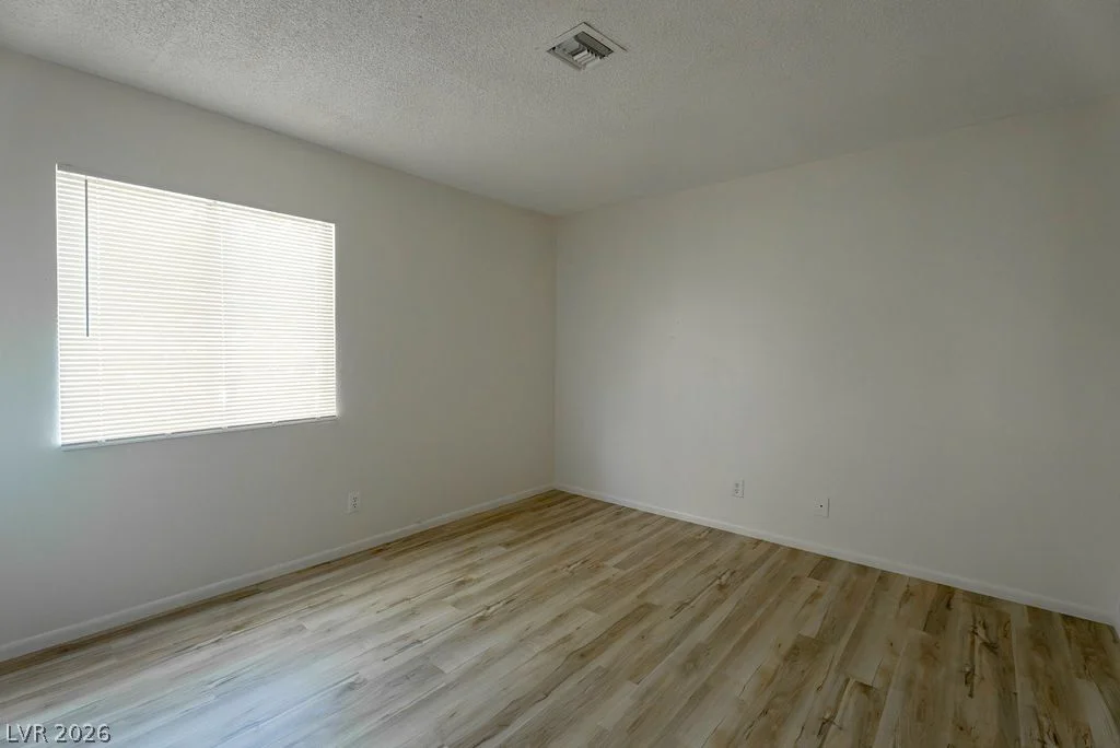 3945 Visby, Las Vegas, NV 89119