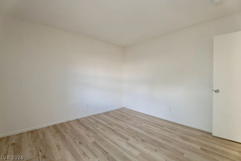 3945 Visby, Las Vegas, NV 89119