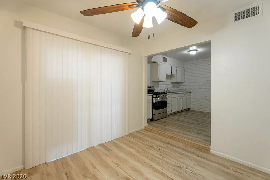 3945 Visby, Las Vegas, NV 89119
