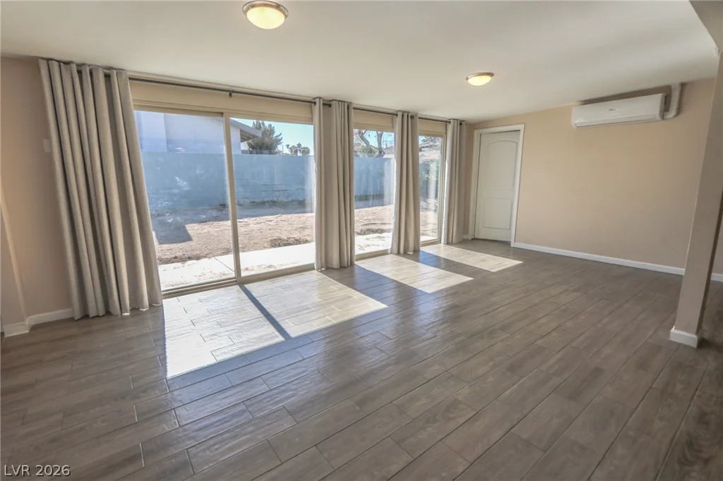 3839 Almondwood, Las Vegas, NV 89120