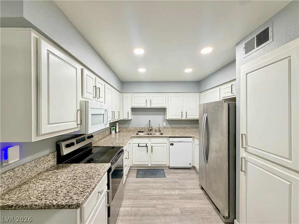 3151 Soaring Gulls, Las Vegas, NV 89128