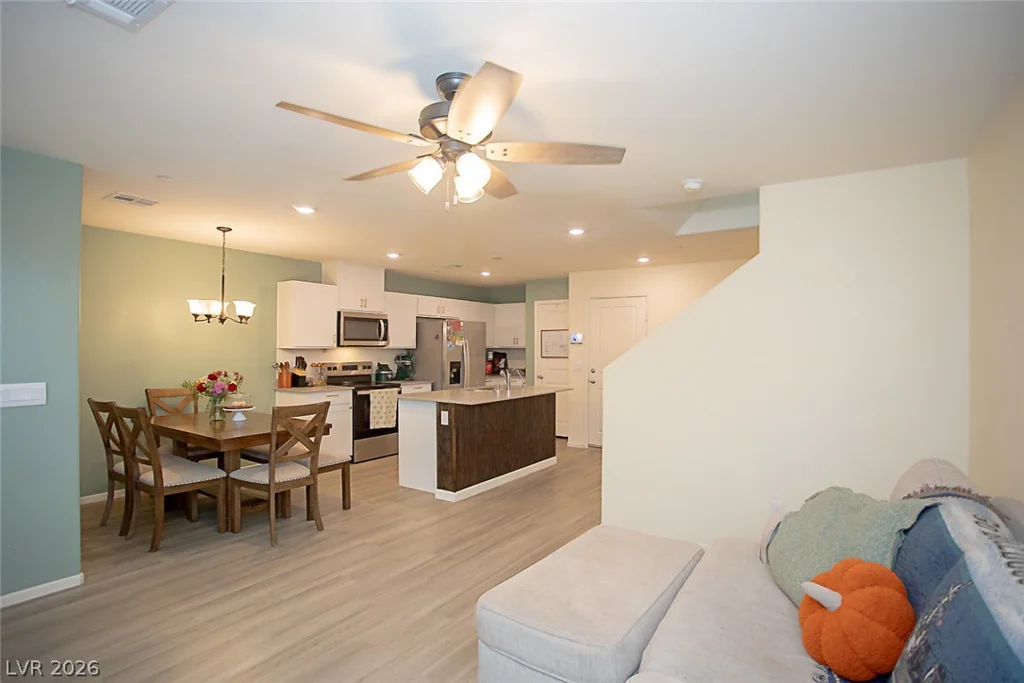 1622 Dom River, North Las Vegas, NV 89084