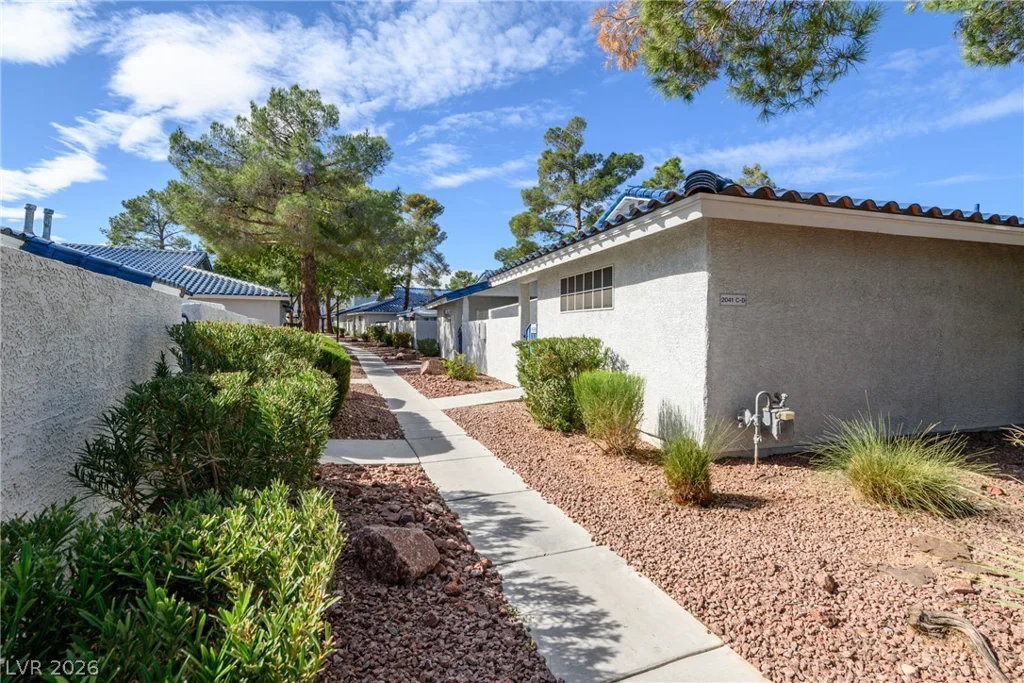2041 Willowbury, Las Vegas, NV 89108