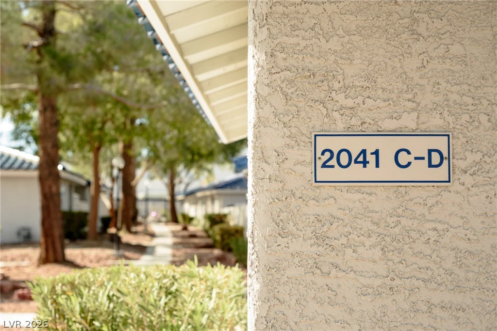 2041 Willowbury, Las Vegas, NV 89108